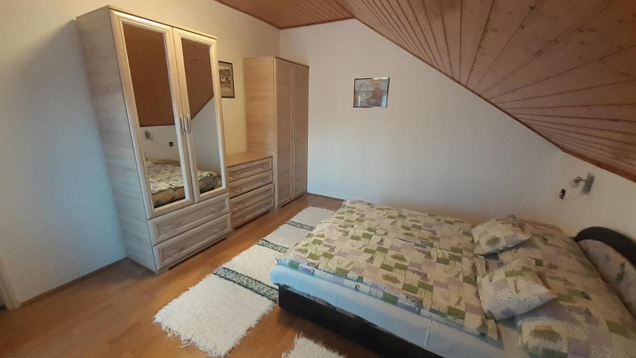 Patri Apartmanhaz เคสเท ภายนอก รูปภาพ
